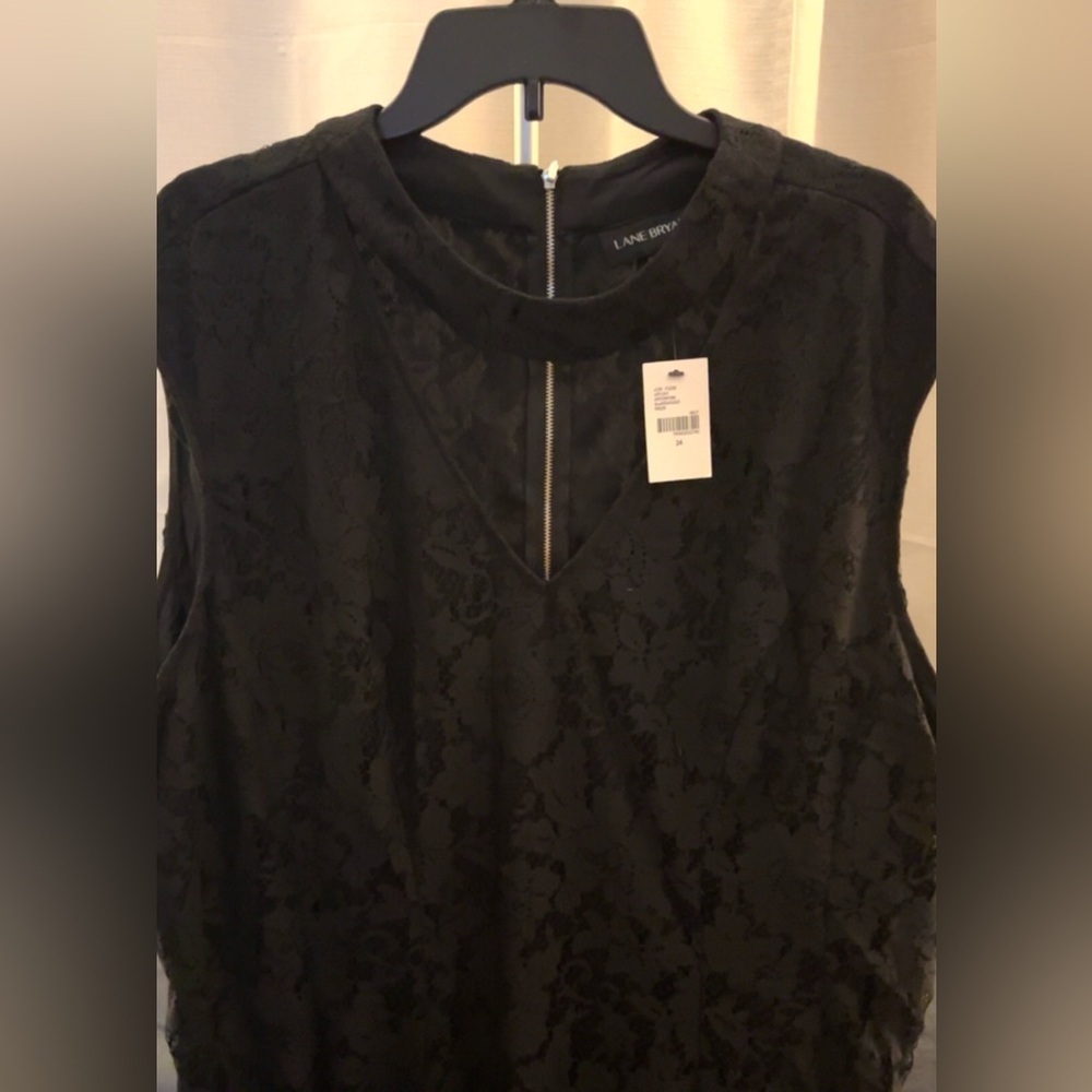 Black lace dresss - Picture 7 of 9